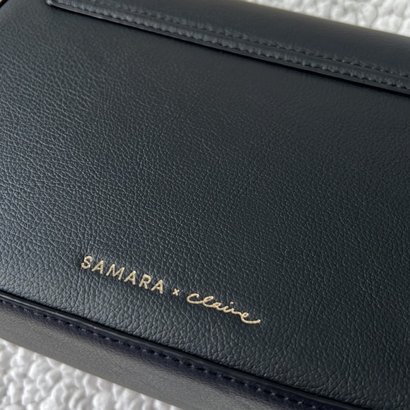 Samara Claire Black Crossbody Bag Apple Vegan Leather - Picture 3 of 9